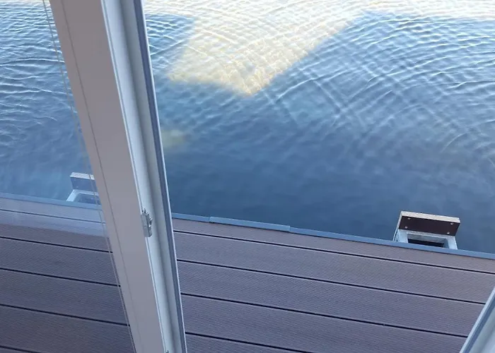 Hausboot - Floating House Sofia بولا