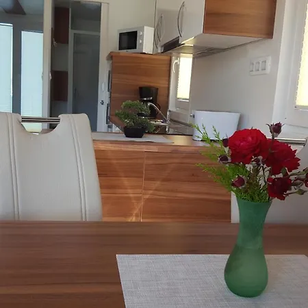 Hausboot - Floating House Sofia