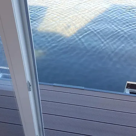 House Boat - Floating House Sofia Pula