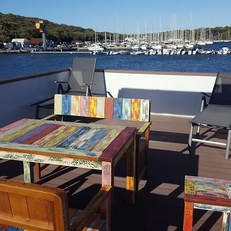 Bateau-hôtel Hausboot - Floating House Sofia *