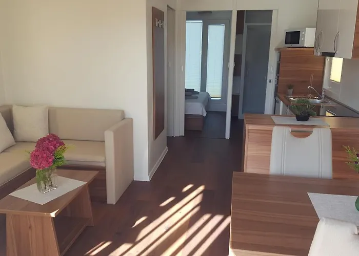 Hausboot - Floating House Sofia Hotel en barco