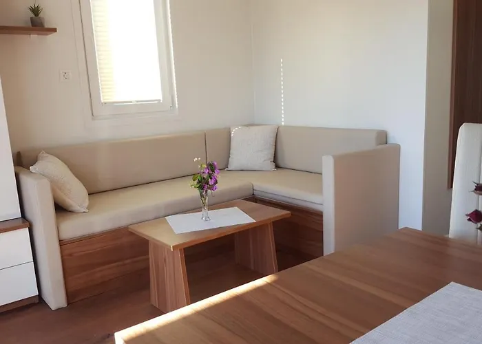 Hausboot - Floating House Sofia Hotel en barco *