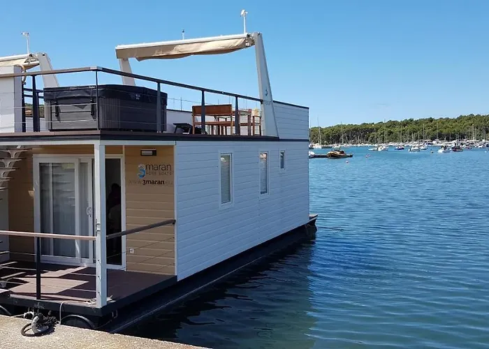 보트호텔 Hausboot - Floating House Sofia 풀라