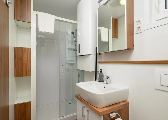 Hausboot - Floating House Sofia